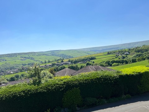 Click the photo for more details of Upperthong, Holmfirth