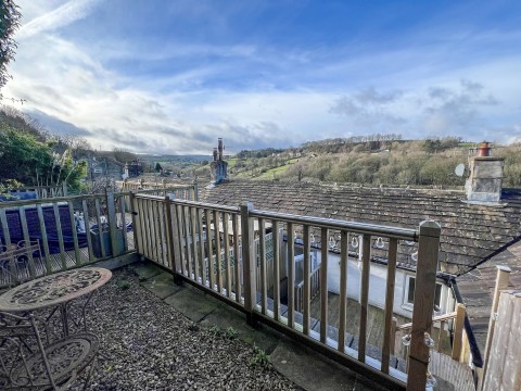 Click the photo for more details of Underbank Old Road, Holmfirth
