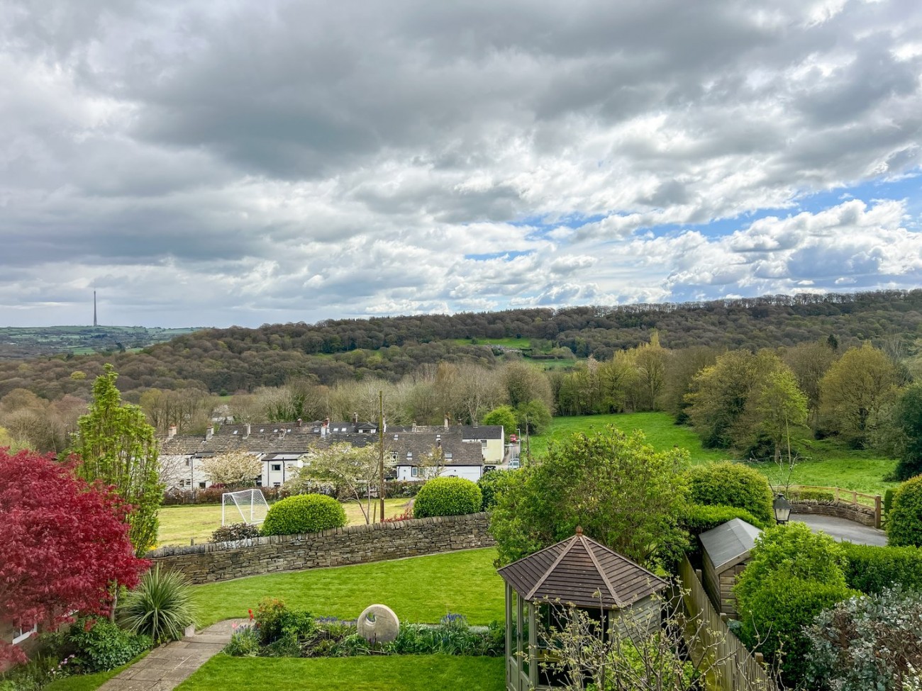 Images for Almondbury, Huddersfield