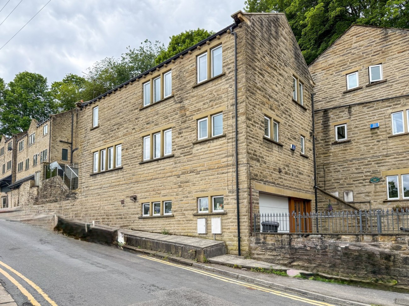 Images for Honley, Holmfirth