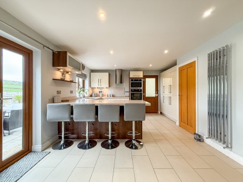 Click the photo for more details of Honley, Holmfirth