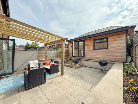 Click the photo for more details of Slaithwaite, Huddersfield