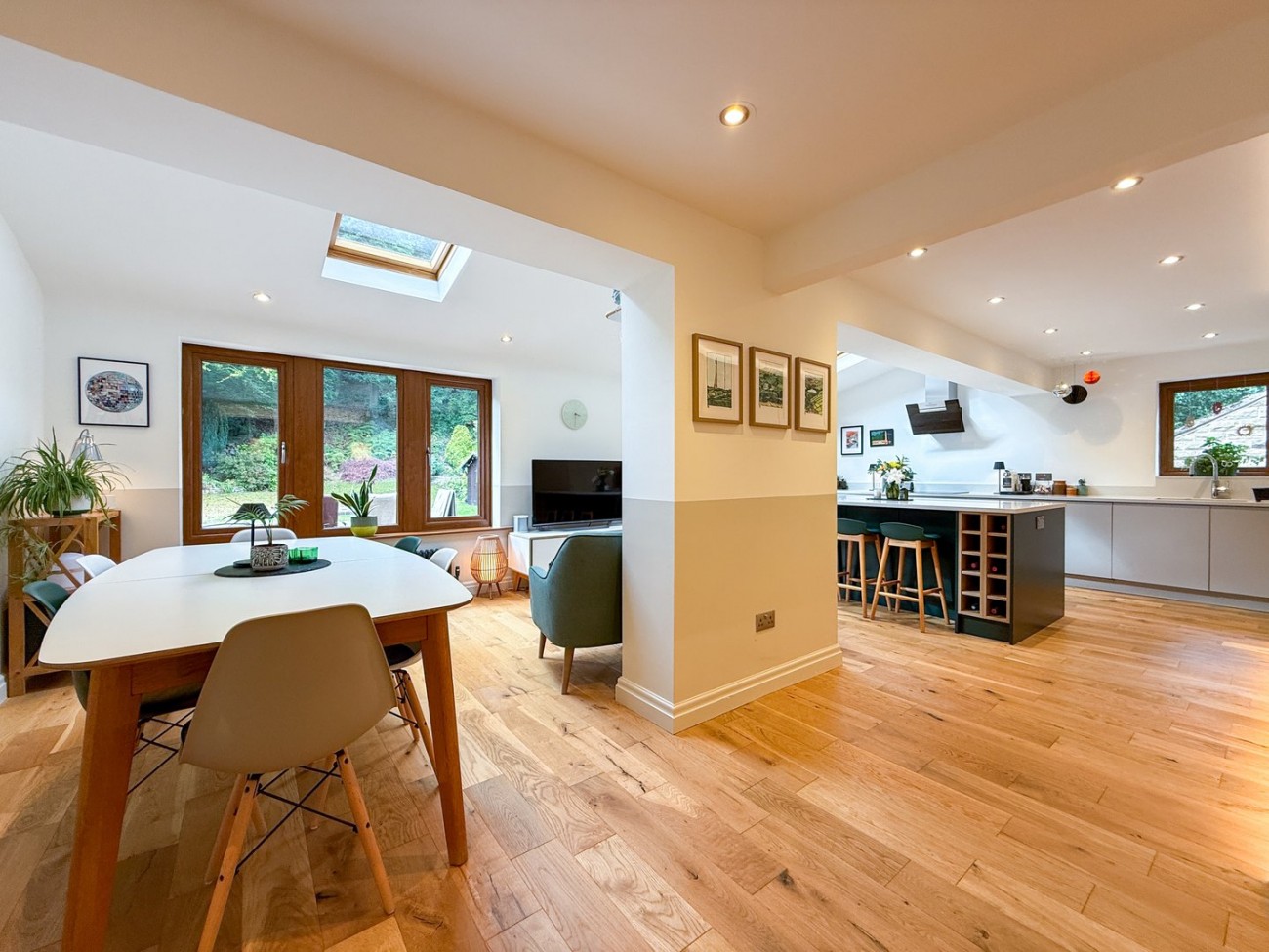 Images for Thongsbridge, Holmfirth