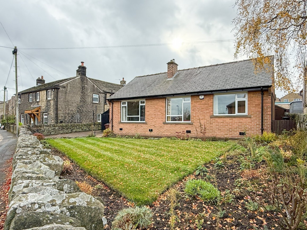 Images for Scholes, Holmfirth