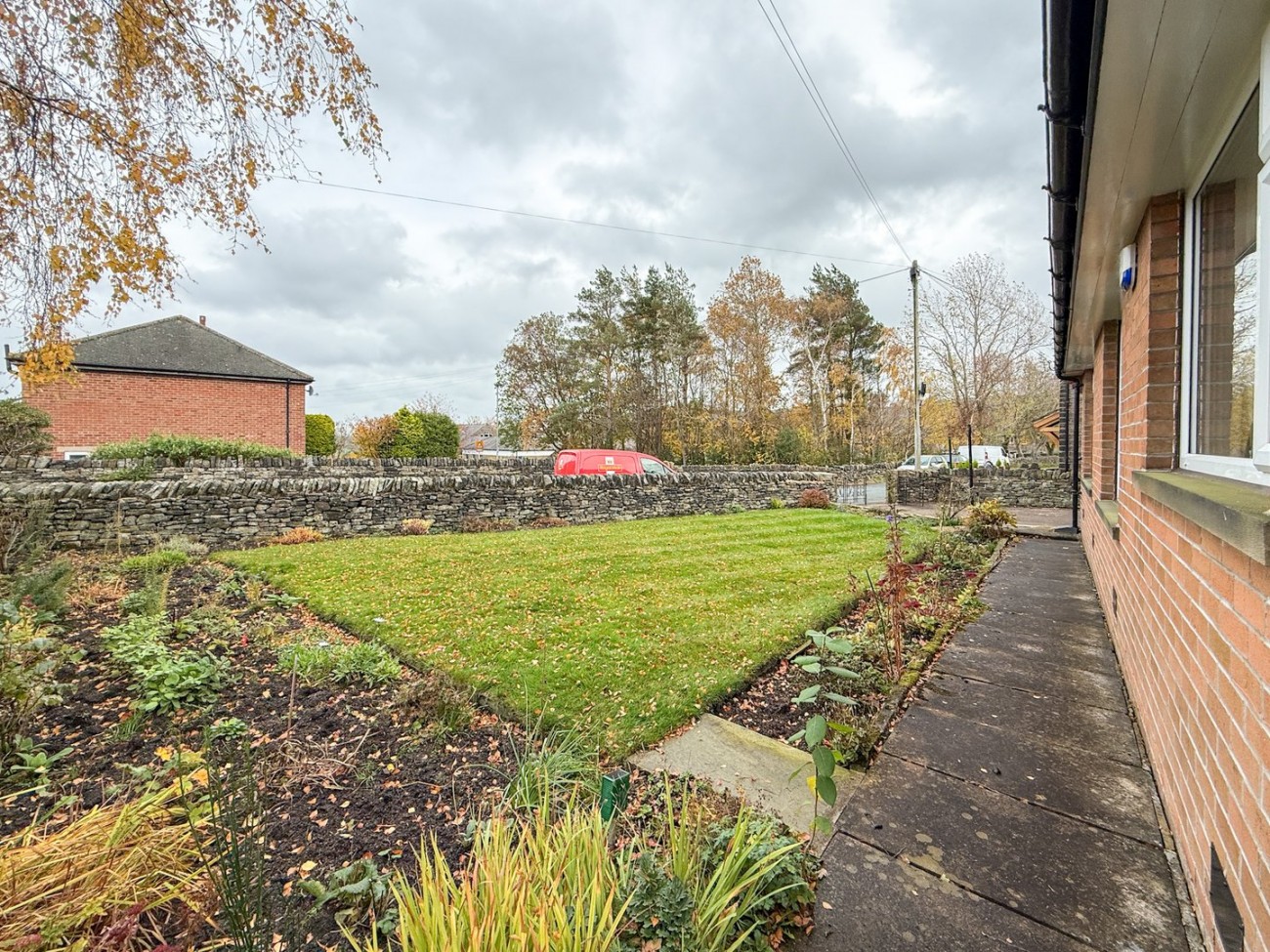 Images for Scholes, Holmfirth