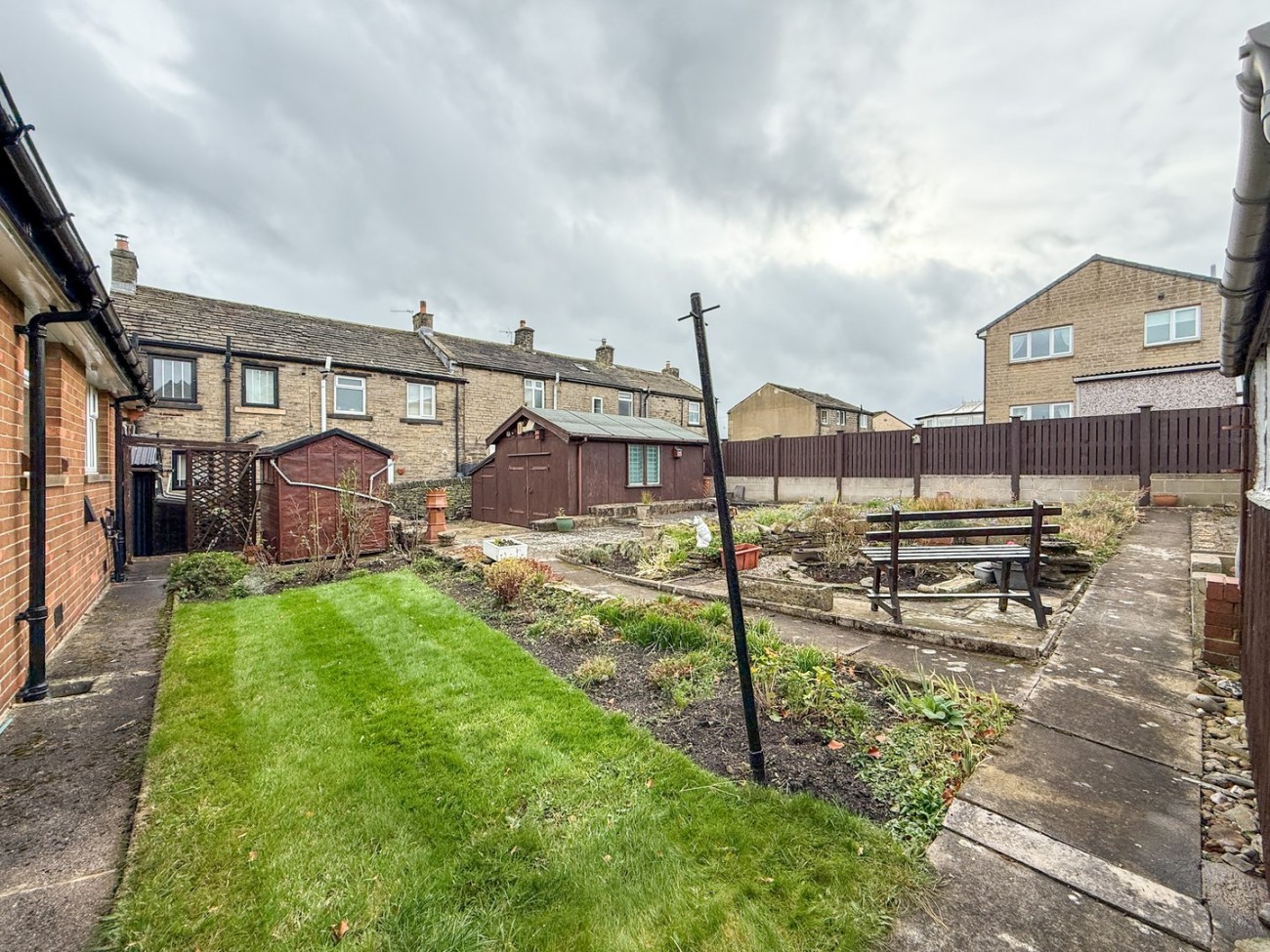 Images for Scholes, Holmfirth