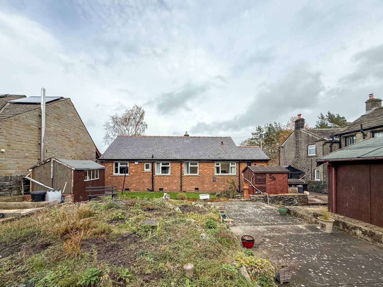 Images for Scholes, Holmfirth