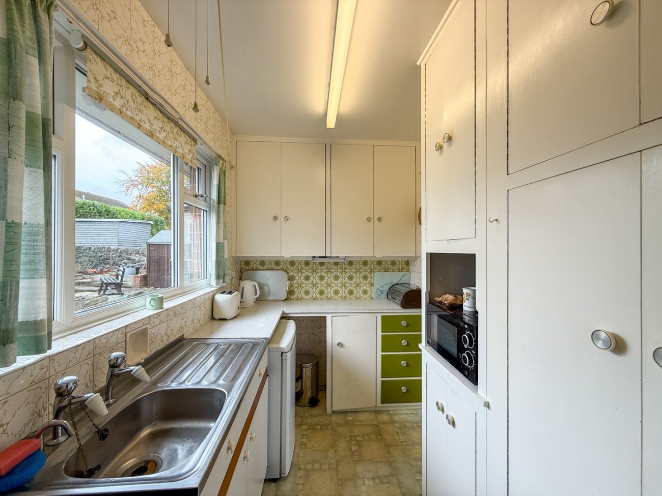 Images for Scholes, Holmfirth