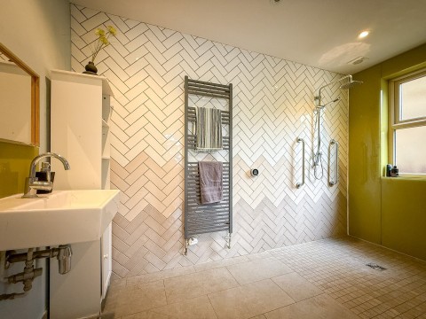 Click the photo for more details of Holmbridge, Holmfirth