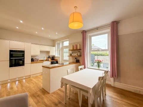 Click the photo for more details of Netherton, Huddersfield