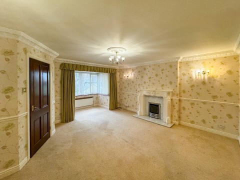 Click the photo for more details of Almondbury, Huddersfield