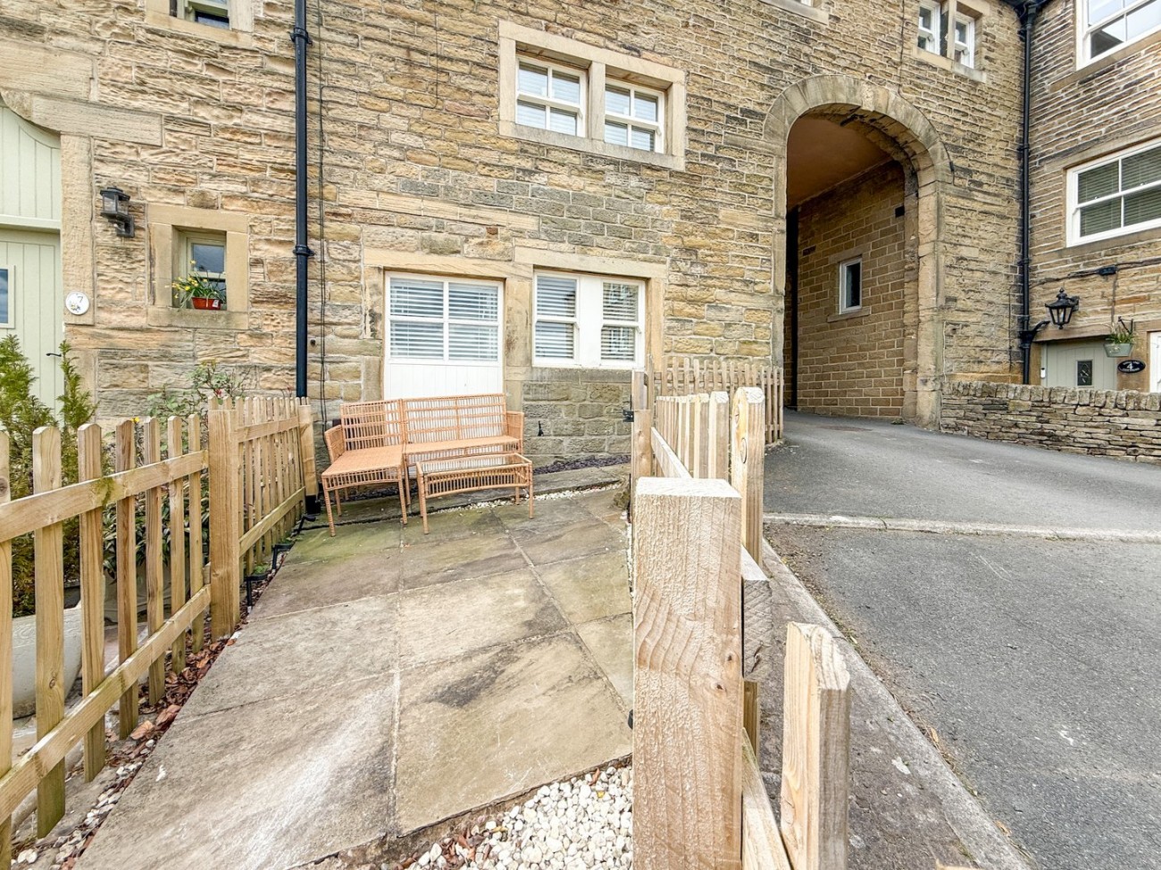 Images for off Shaw Lane, Holmfirth
