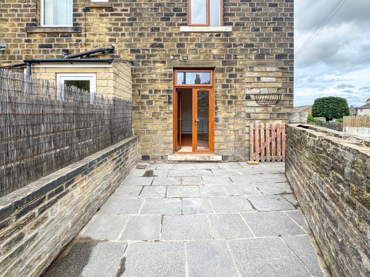 Images for Netherton, Huddersfield