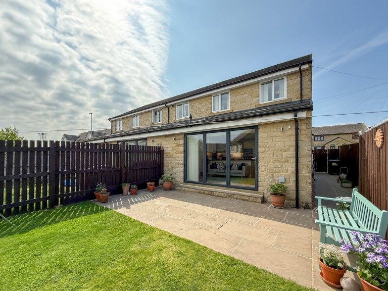 View Full Details for Shelley, Huddersfield