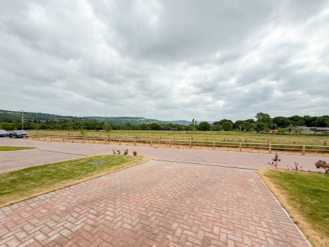 Click the photo for more details of Netherton, Huddersfield