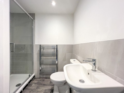 Click the photo for more details of Edgerton Road, Huddersfield, West Yorkshire