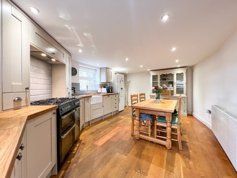 Click the photo for more details of Honley, Holmfirth