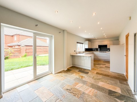 Click the photo for more details of Grange Moor, Wakefield, West Yorkshire