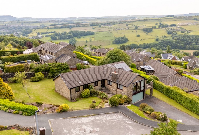 View Full Details for Upperthong, Holmfirth