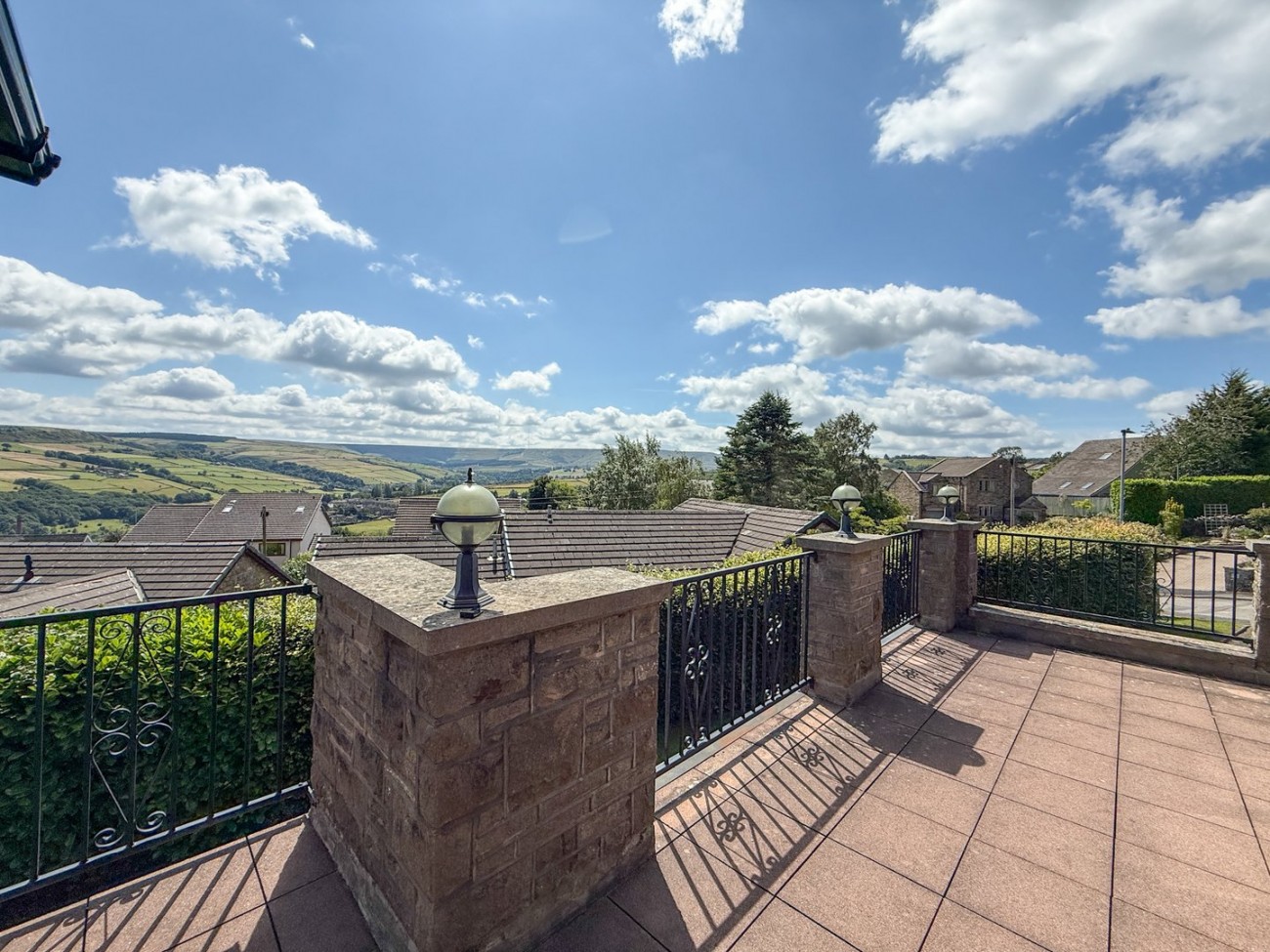 Images for Upperthong, Holmfirth