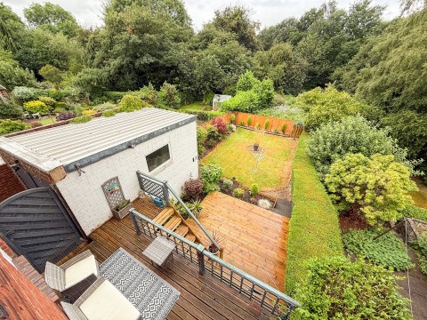 Click the photo for more details of Berry Brow, Huddersfield