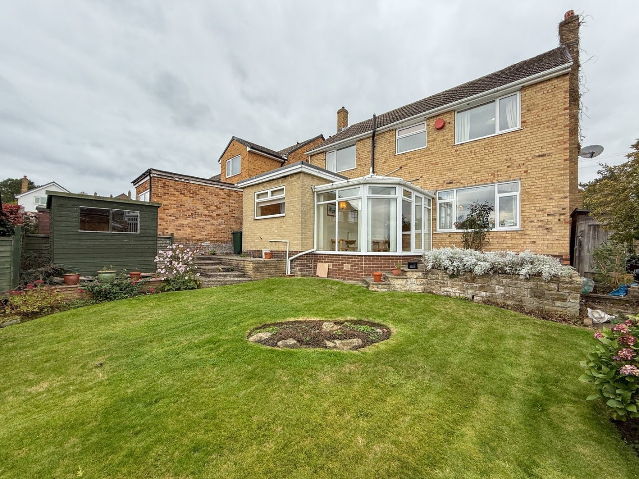 Images for Almondbury, Huddersfield