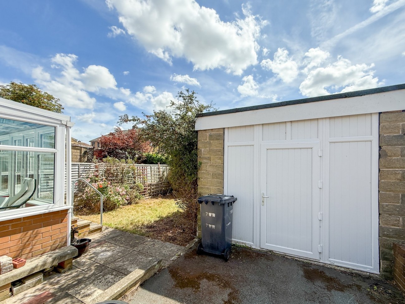 Images for Lepton, Huddersfield