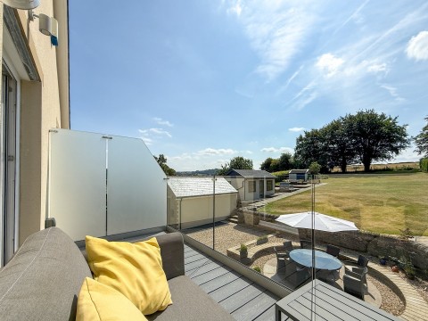 Click the photo for more details of Honley, Holmfirth