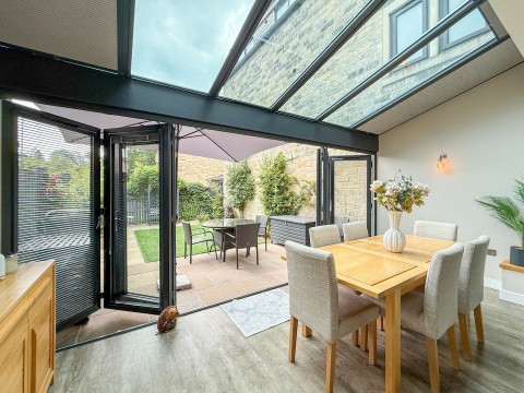 Click the photo for more details of Slaithwaite, Huddersfield