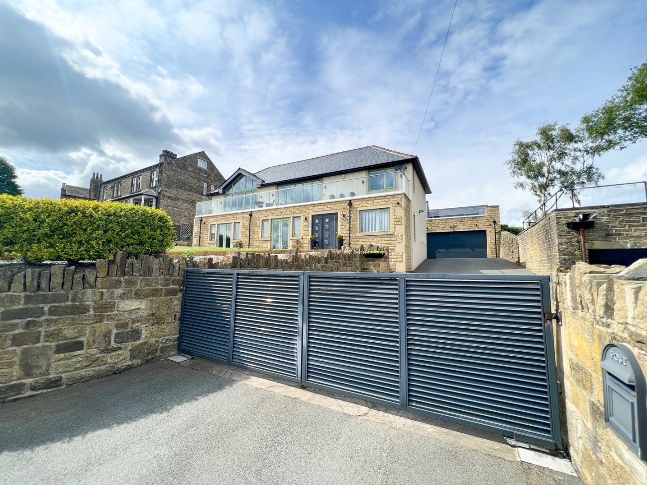 Images for Netherton, Huddersfield