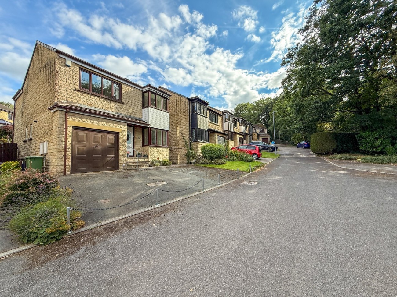 Images for Thongsbridge, Holmfirth