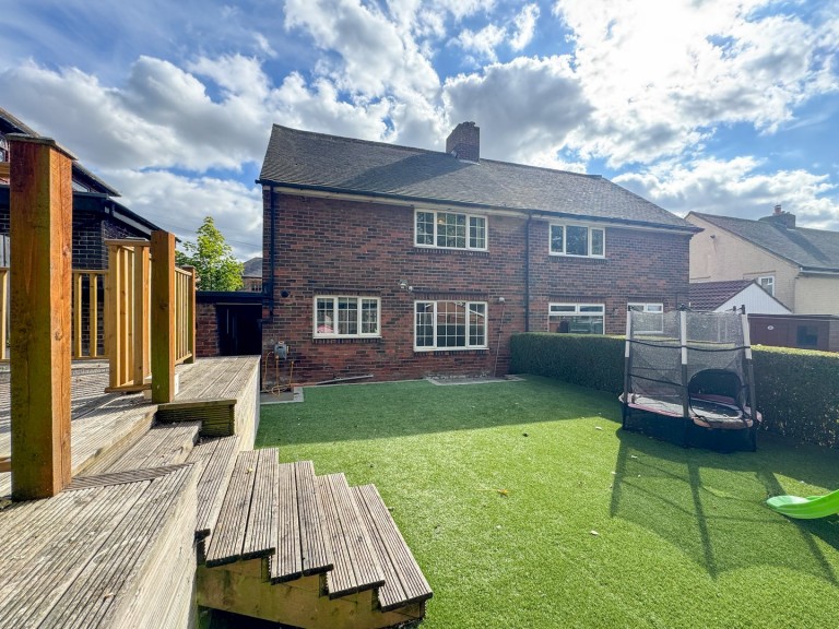 View Full Details for Grange Moor, Wakefield