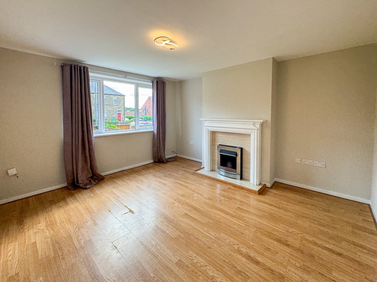 Images for Grange Moor, Wakefield