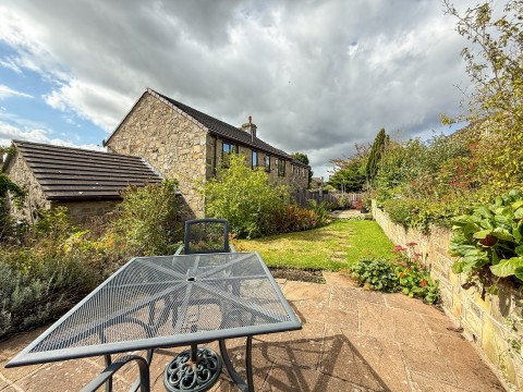 Click the photo for more details of Lepton, Huddersfield