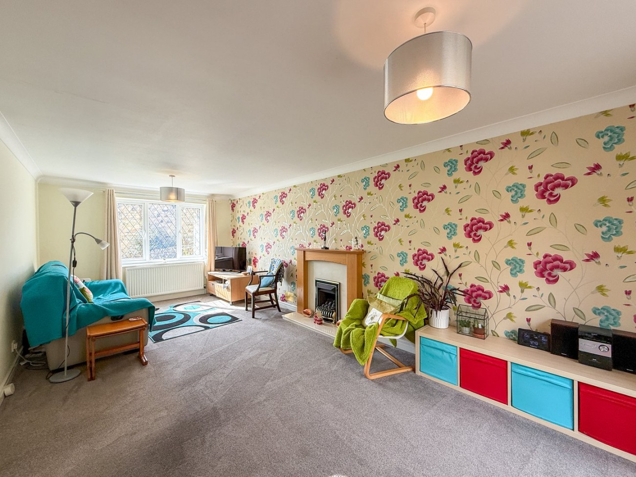 Images for Lepton, Huddersfield