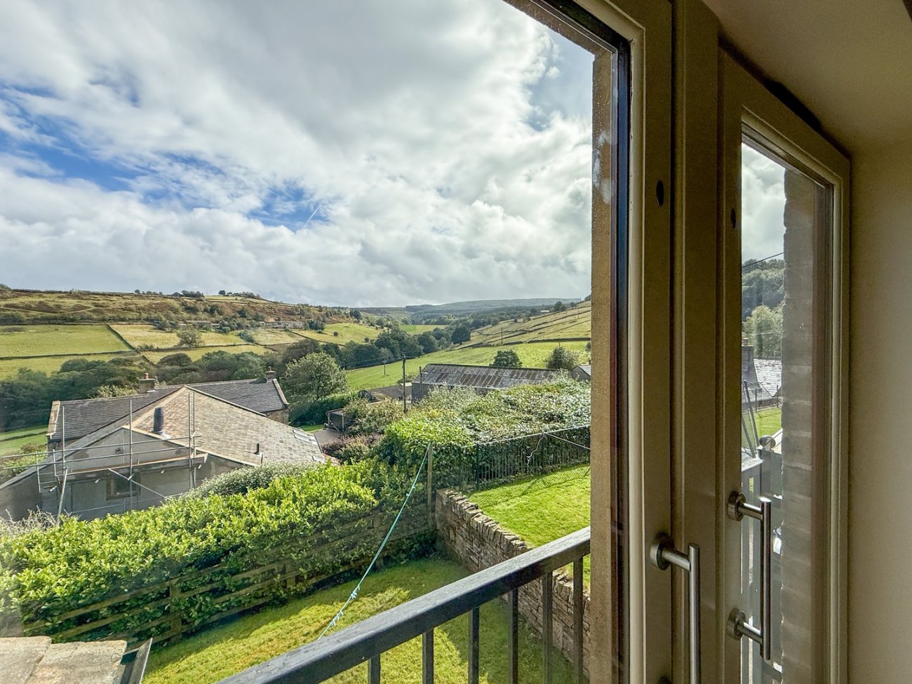 Images for off Arrunden Lane, Holmfirth