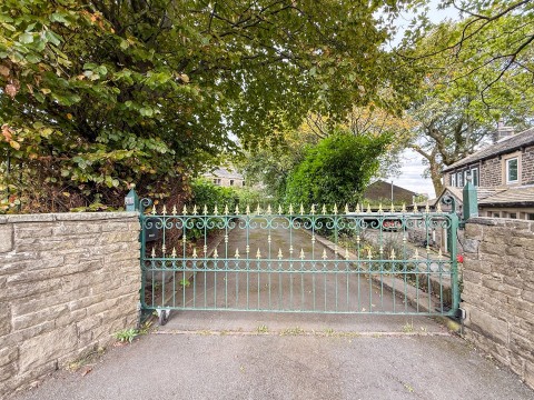 Click the photo for more details of Meltham, Holmfirth