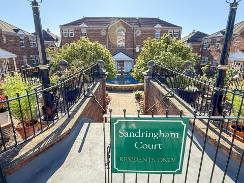 Click the photo for more details of Woodland Glade, Bradley, Huddersfield