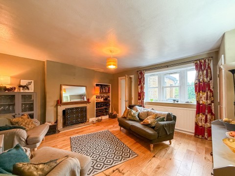 Click the photo for more details of Honley, Holmfirth