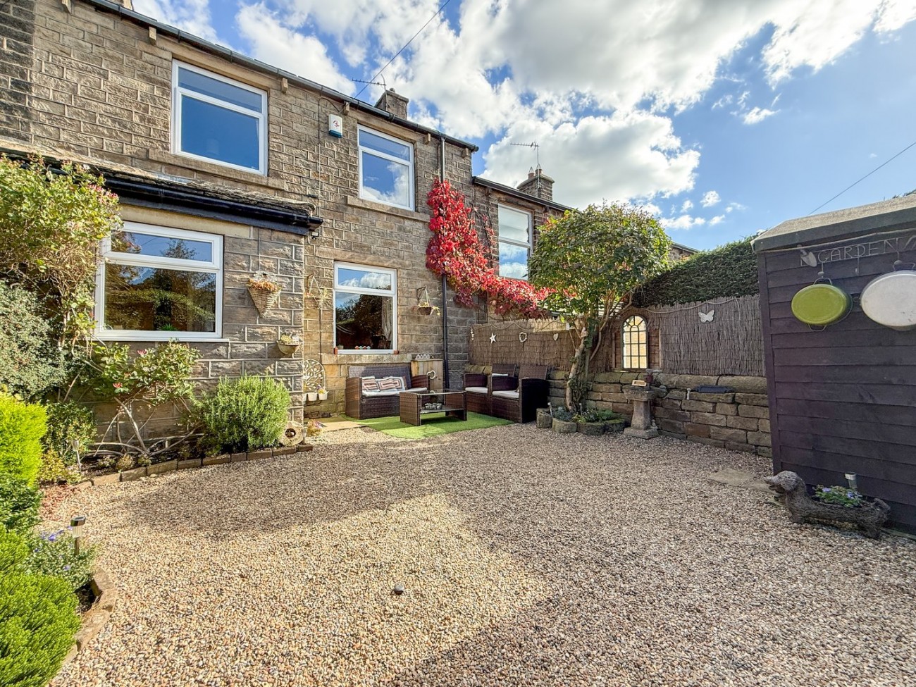 Images for Shelley, Huddersfield