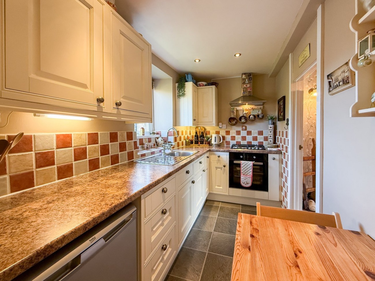 Images for Shelley, Huddersfield