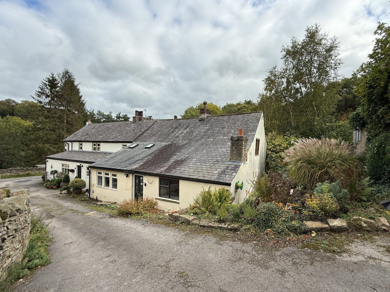 Images for Shelley, Huddersfield