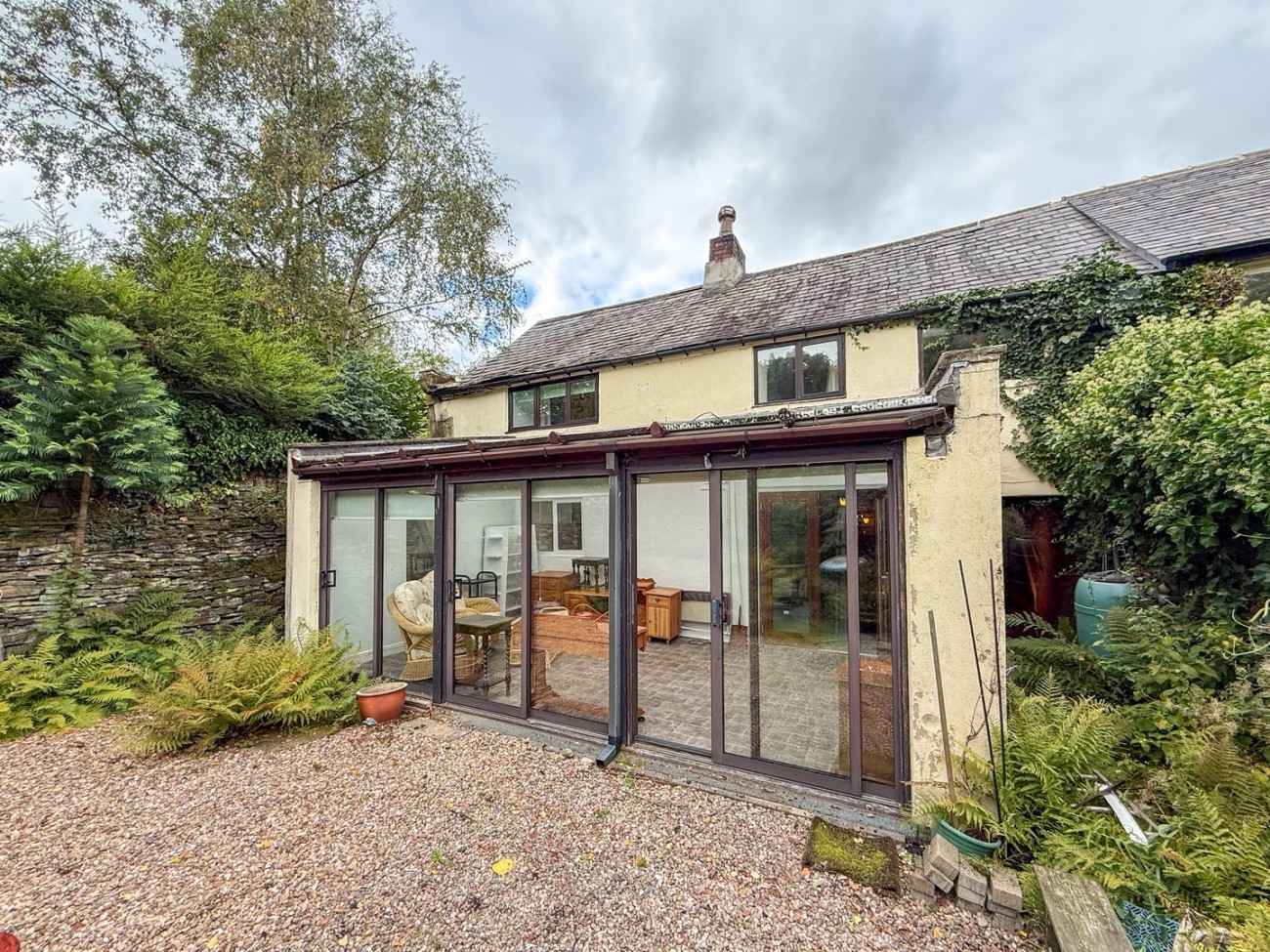 Images for Shelley, Huddersfield