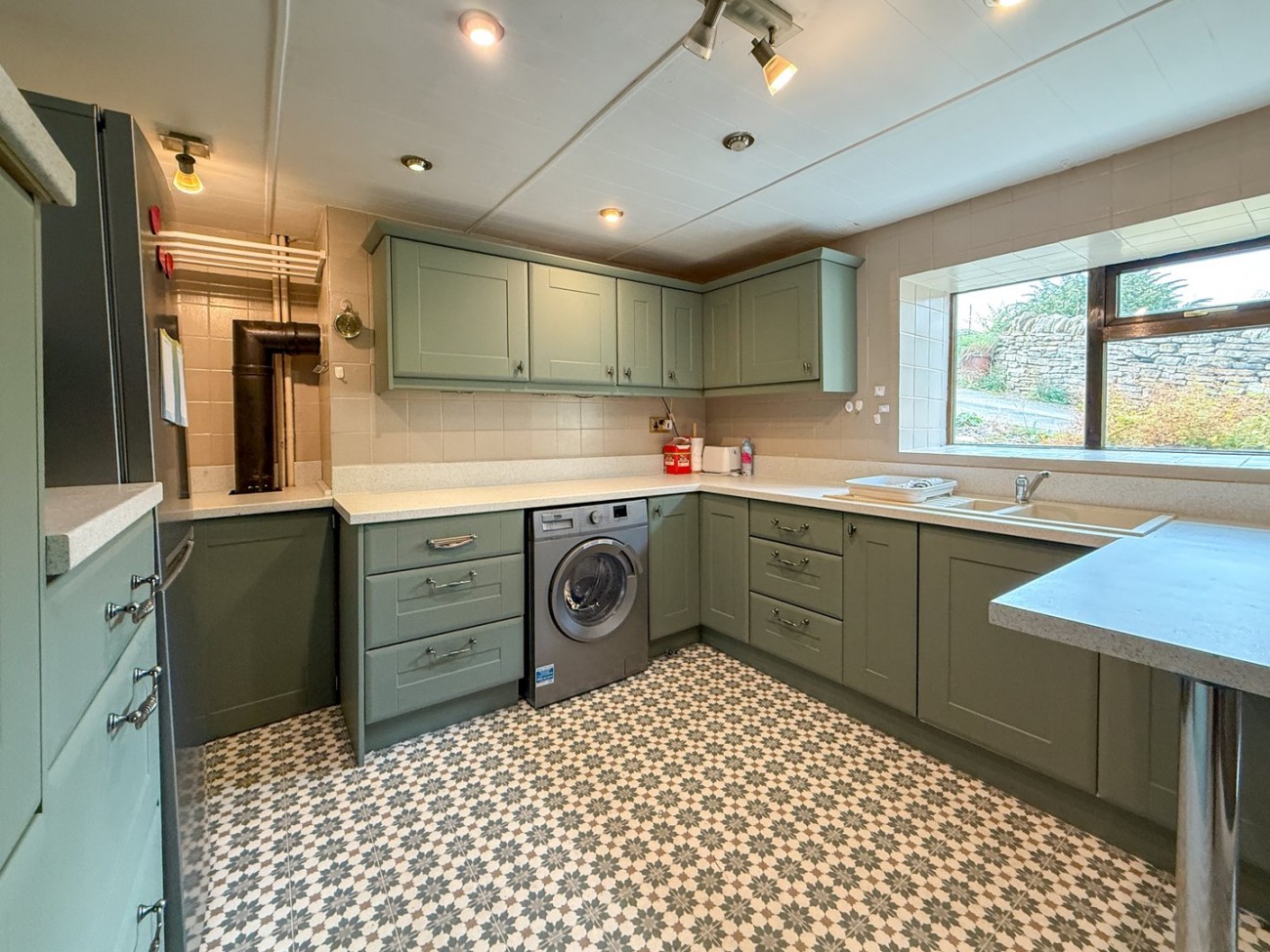 Images for Shelley, Huddersfield