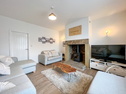 Click the photo for more details of Honley, Holmfirth