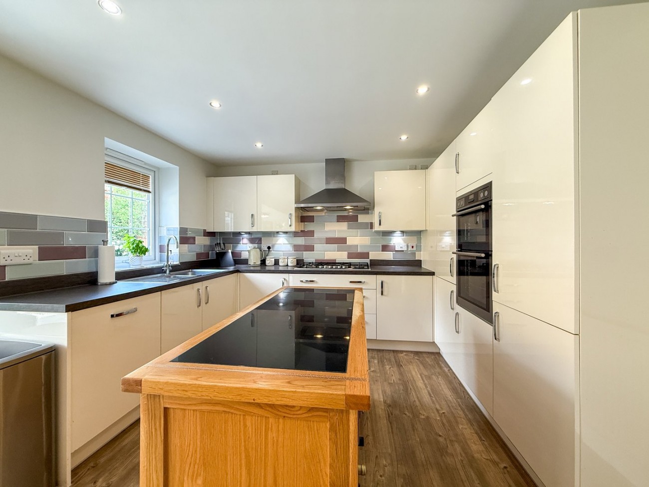 Images for Netherton, Huddersfield