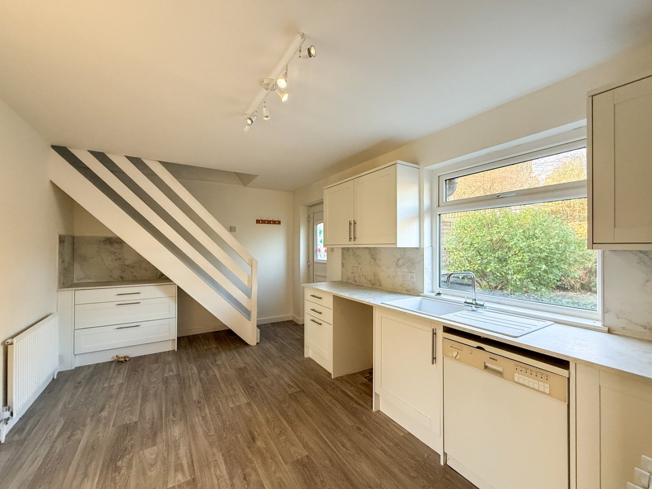 Images for Rastrick, Brighouse