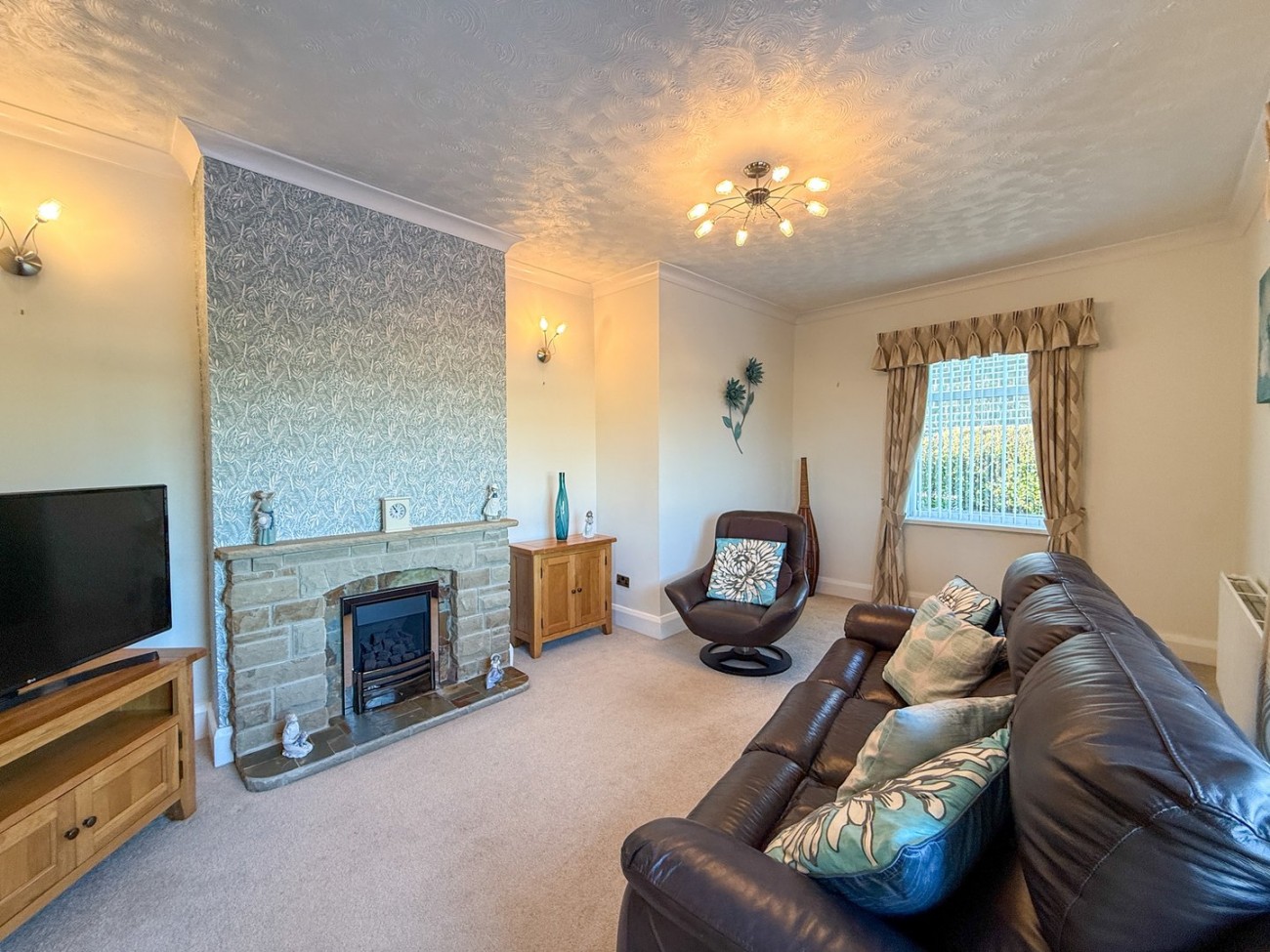 Images for Almondbury, Huddersfield