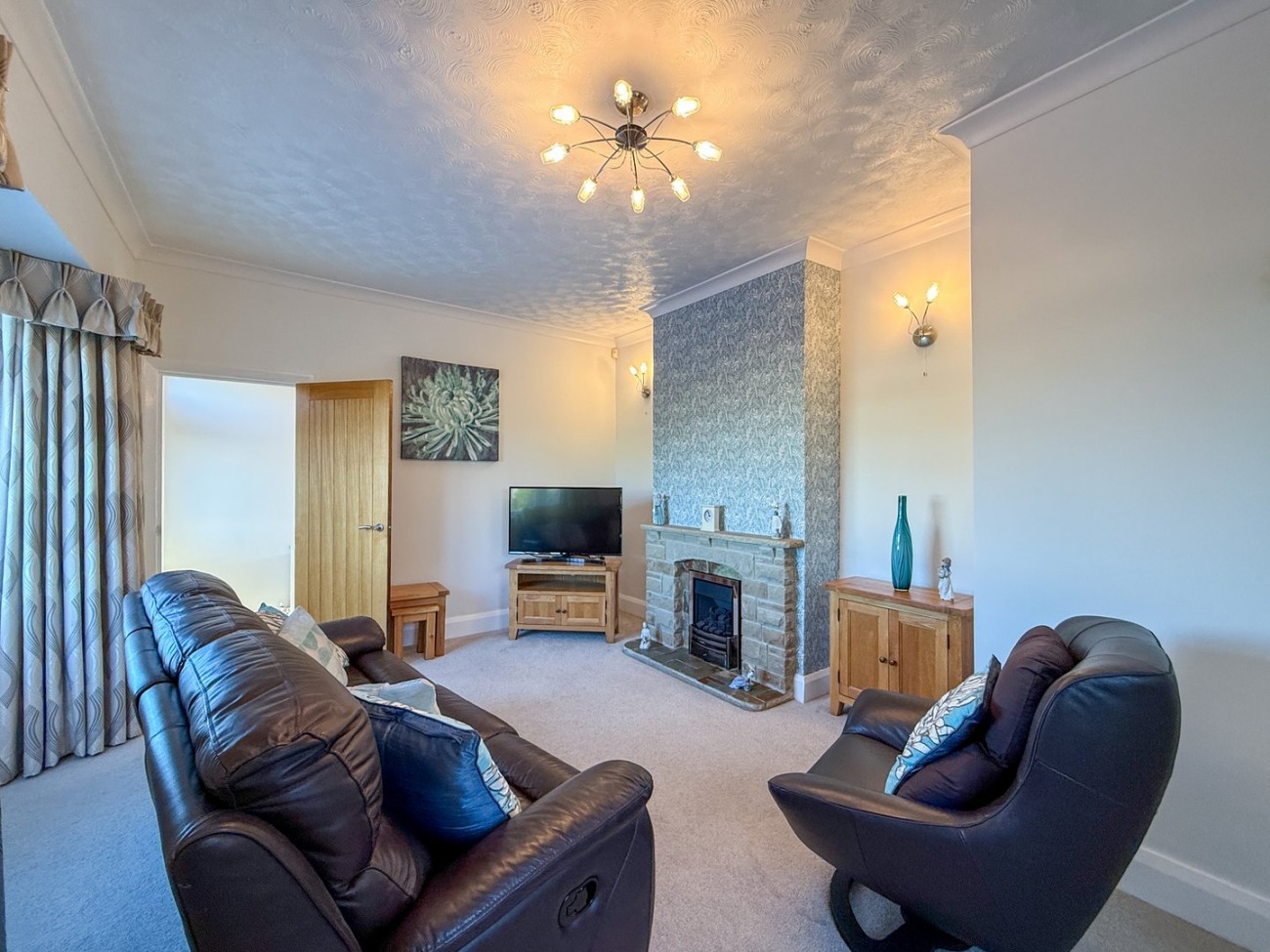 Images for Almondbury, Huddersfield