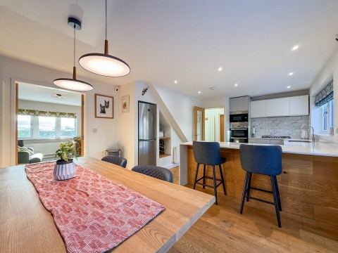 Click the photo for more details of Upperthong, Holmfirth